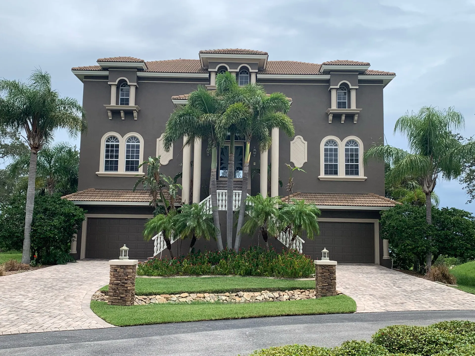 Luxury estate exterior repaint, alternate angle